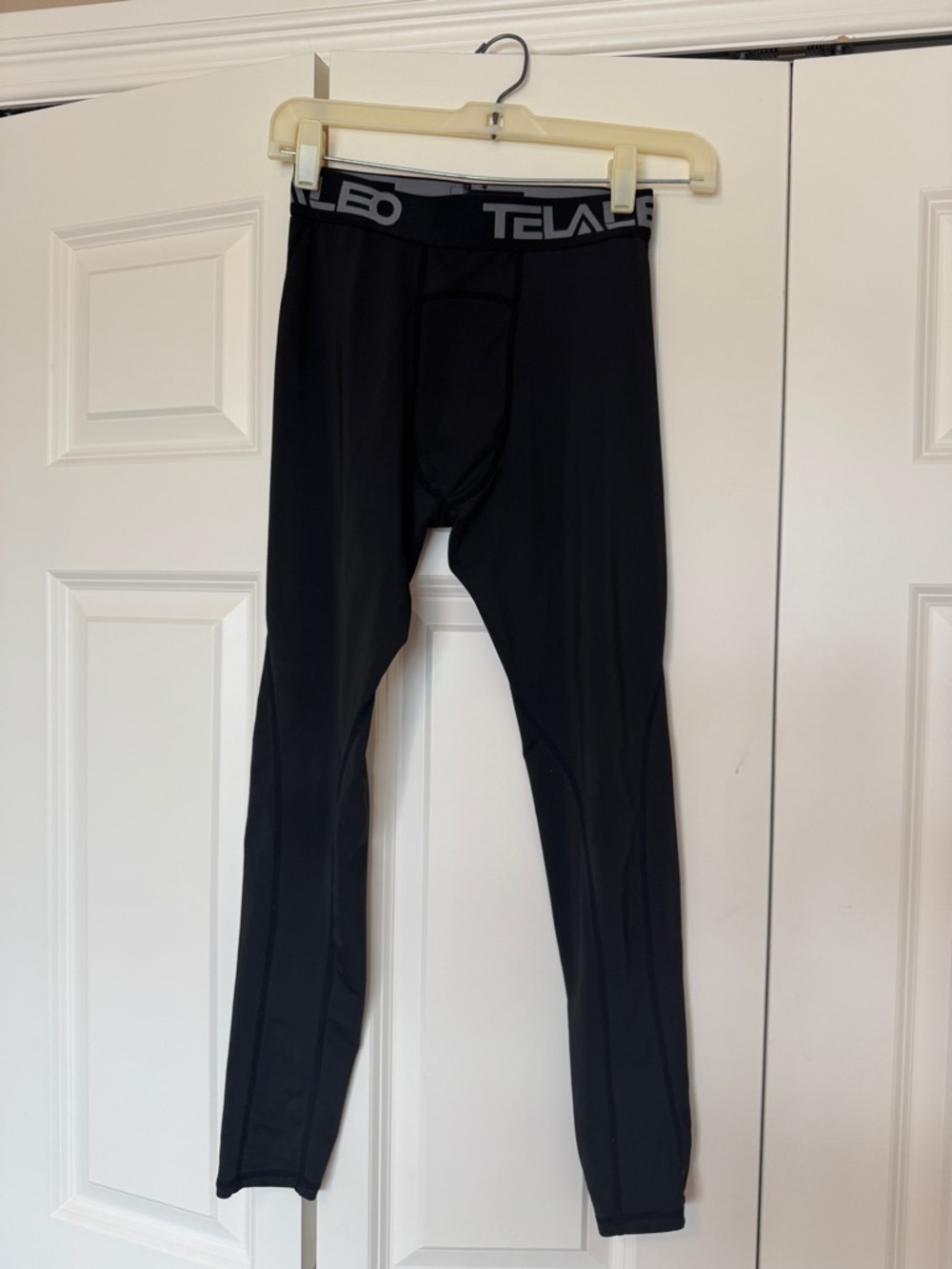 TELALEO Black Sports Compression Leggings Size Youth Large